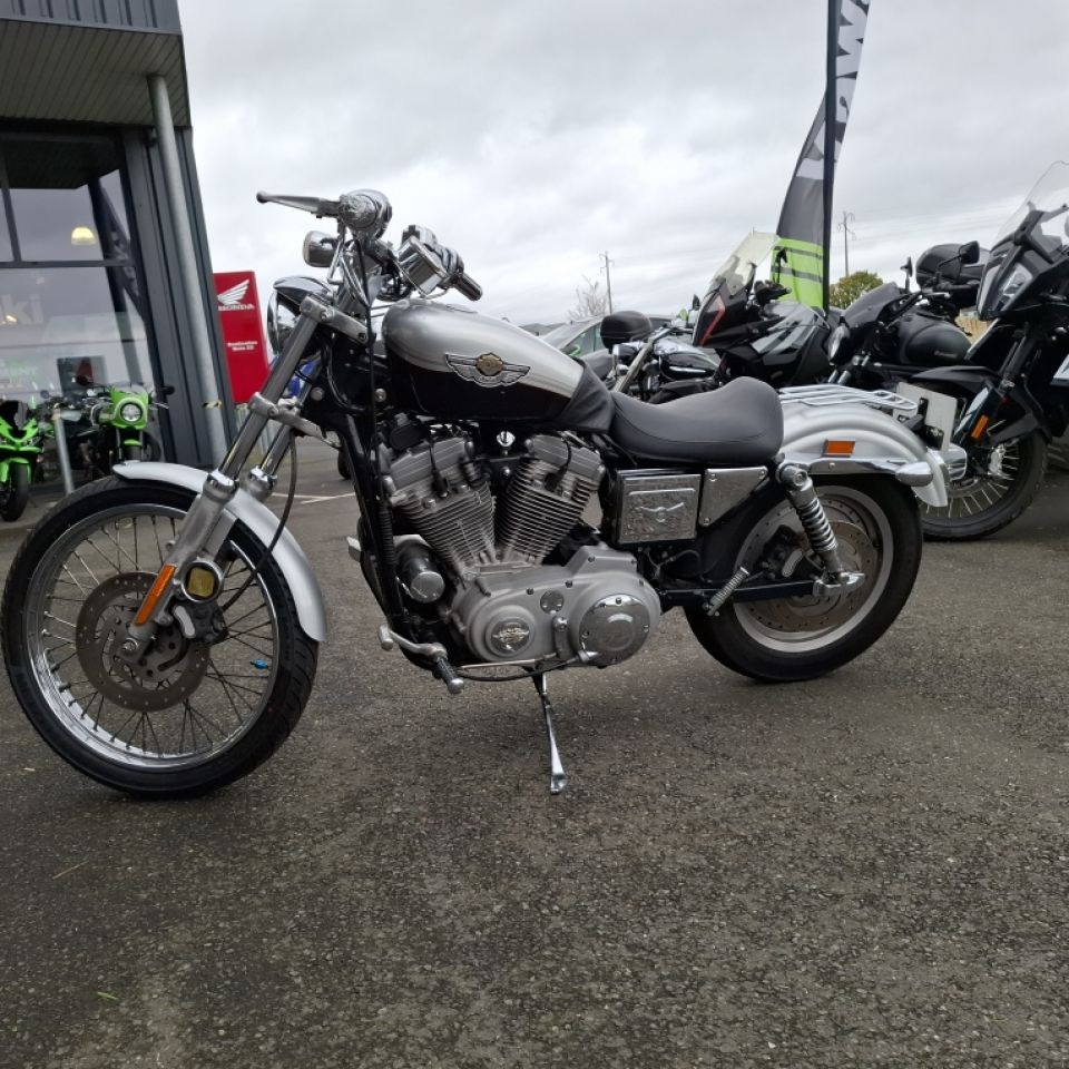 HARLEY-DAVIDSON SPORTSTER 883 4