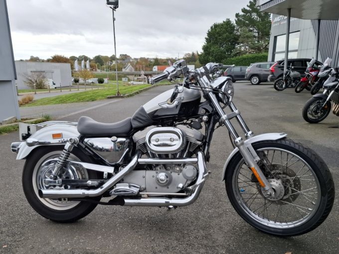 HARLEY-DAVIDSON SPORTSTER 883 4