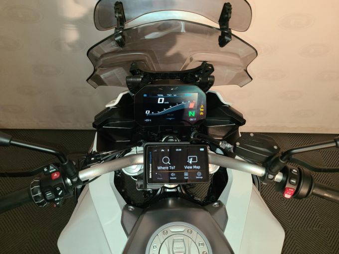 BMW F 900 XR 4