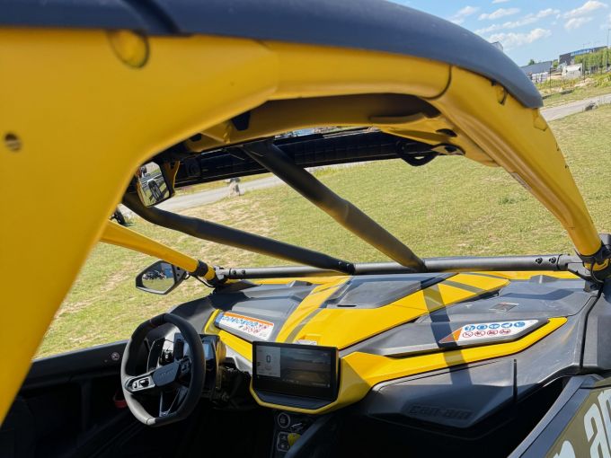 CAN-AM MAVERICK 4