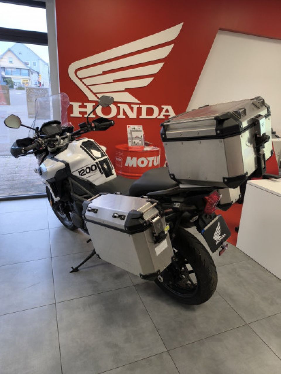 TRIUMPH TIGER 1200 EXPLORER 4