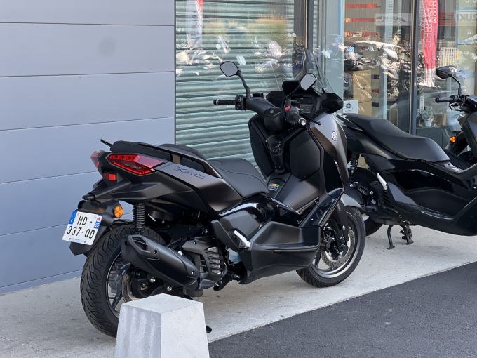 YAMAHA XMAX 125 TECH MAX 4