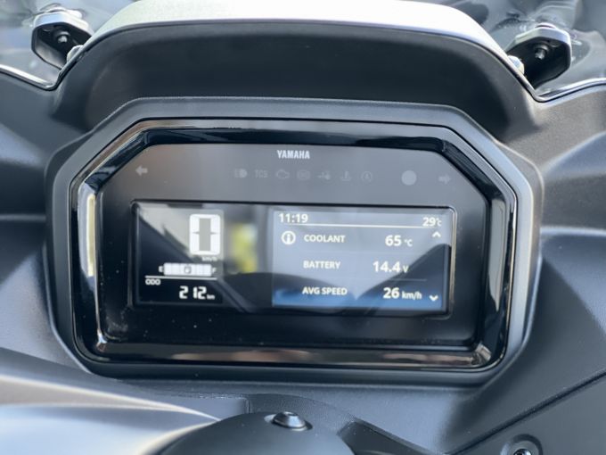 YAMAHA XMAX 125 TECH MAX 4