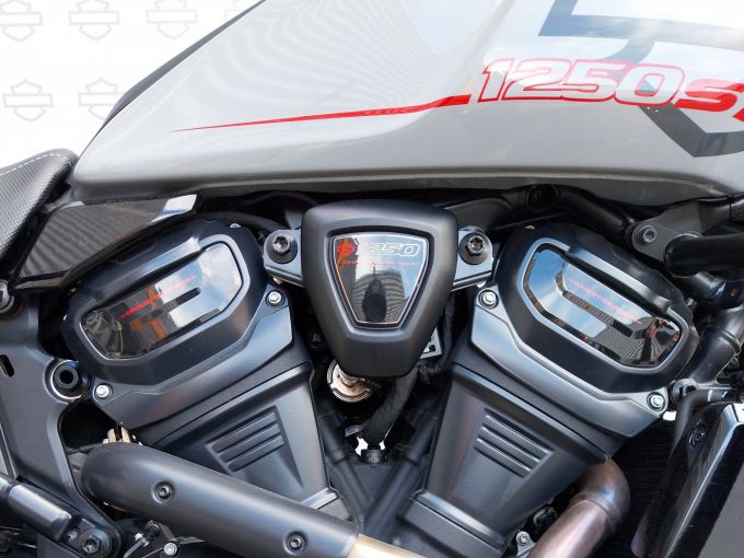 HARLEY-DAVIDSON ADVENTURE PAN AMERICA 1250 ST 4