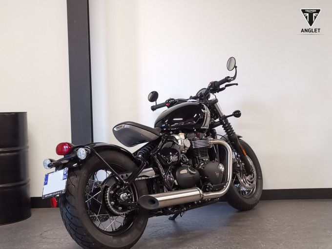 TRIUMPH Bonneville Bobber 1200 4