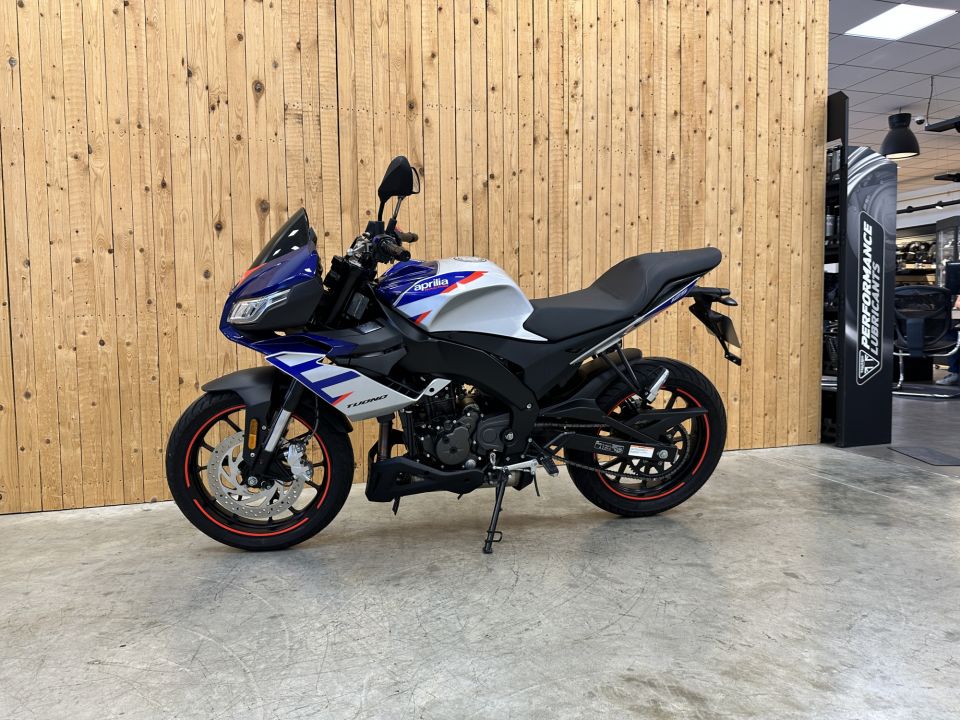 APRILIA TUONO 125 ABS 4