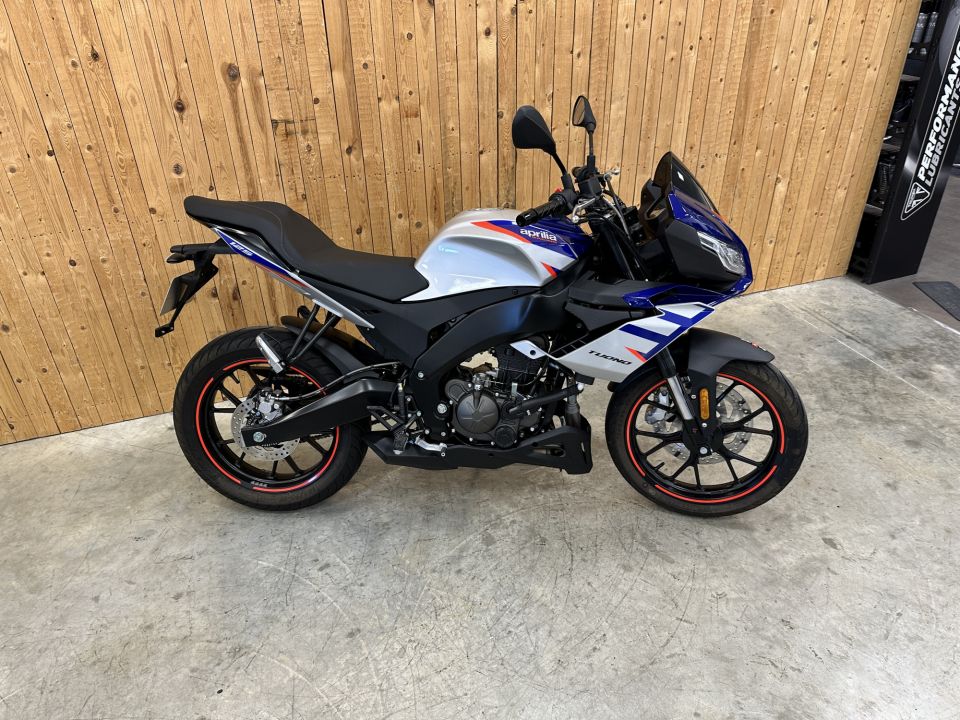 APRILIA TUONO 125 ABS 4