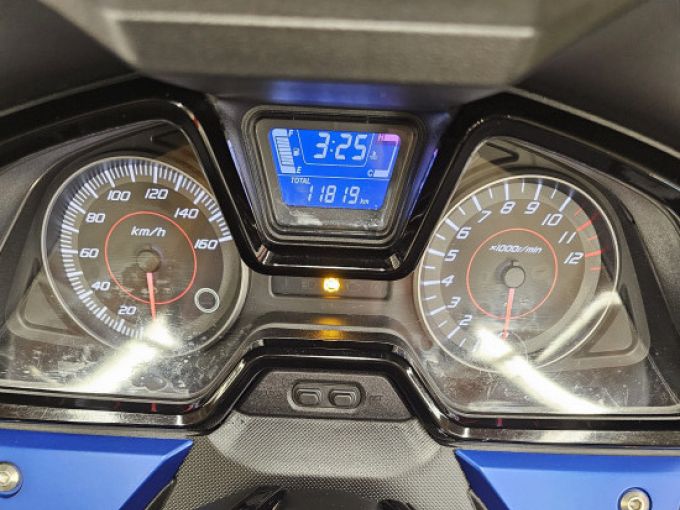 HONDA NSS FORZA 125 4