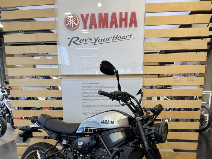 YAMAHA XSR 700 LEGACY 4