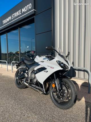 TRIUMPH 	DAYTONA 660 - 2025