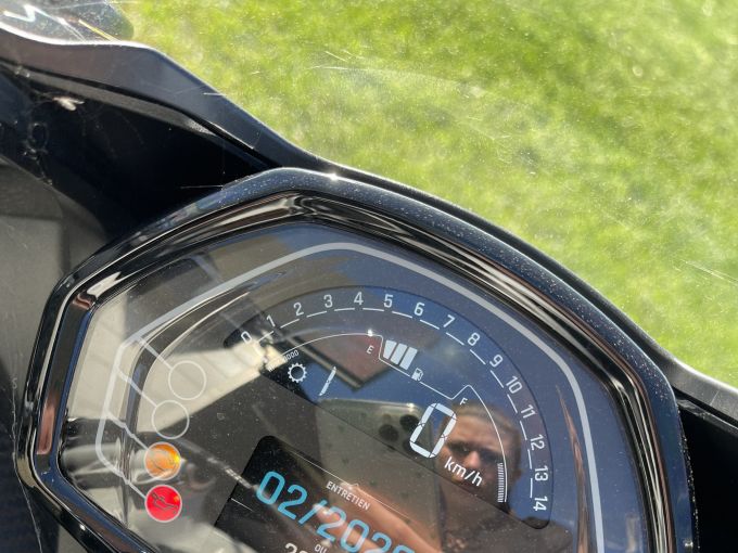 TRIUMPH 	DAYTONA 660 4