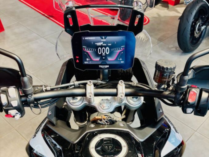 TRIUMPH Tiger 900 GT PRO 4