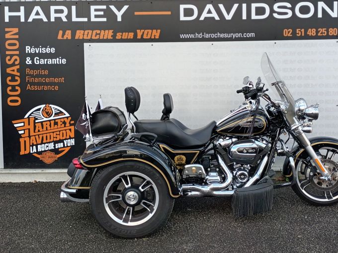 HARLEY-DAVIDSON TRIKE FREEWHEELER 1868 4