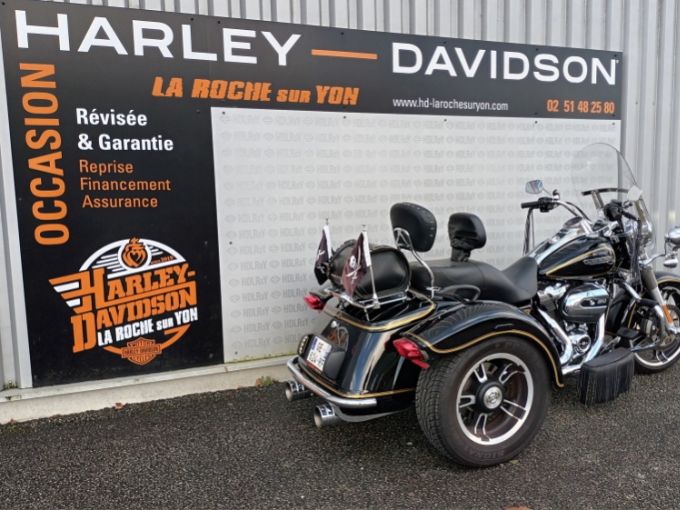 HARLEY-DAVIDSON TRIKE FREEWHEELER 1868 4