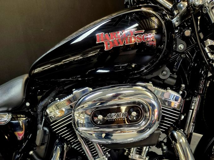 HARLEY-DAVIDSON SPORTSTER SUPERLOW 1200 T 4