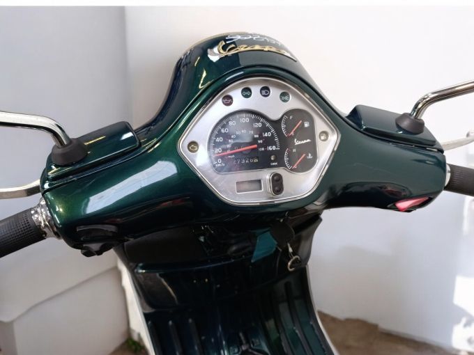 PIAGGIO GTS 125 4