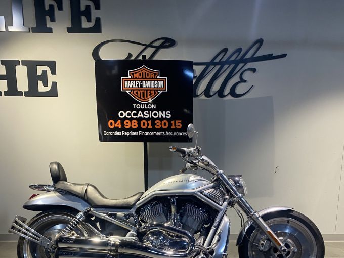 HARLEY-DAVIDSON V-ROD 1130 4
