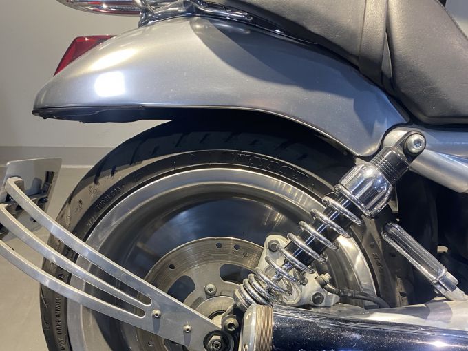 HARLEY-DAVIDSON V-ROD 1130 4
