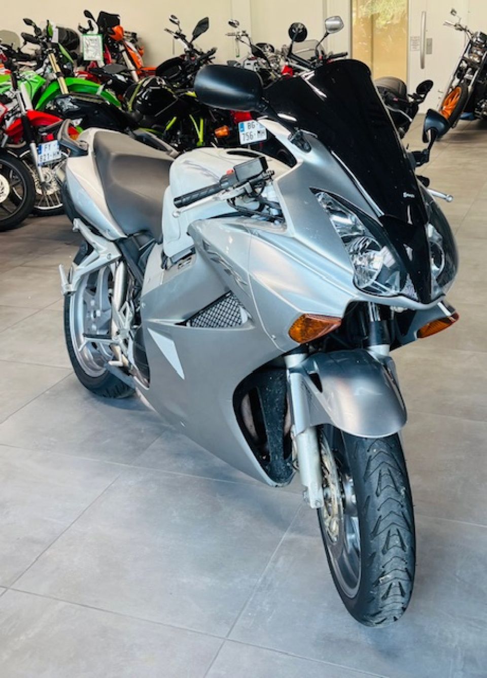 HONDA VFR 800 VTEC 4