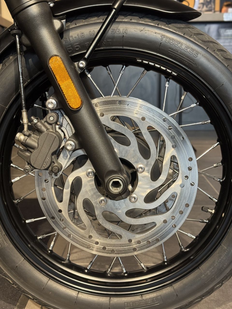 TRIUMPH Bonneville T120 Black 4