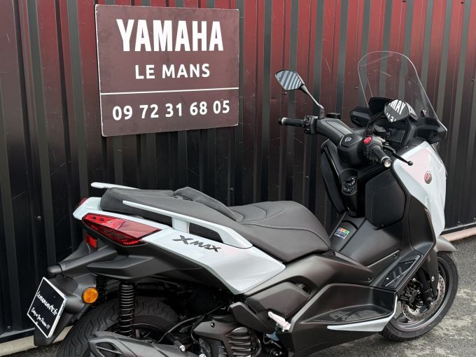YAMAHA XMAX 125 TECH MAX 4