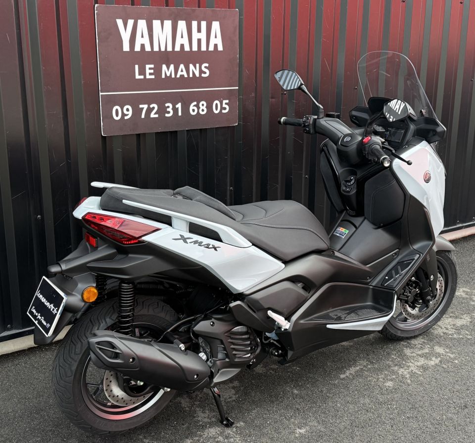YAMAHA XMAX 125 TECH MAX 4