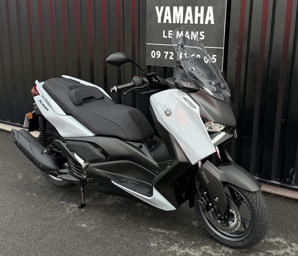 YAMAHA XMAX 125 TECH MAX 4