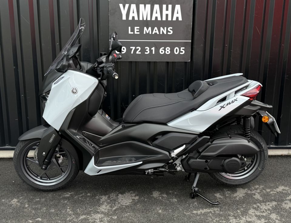 YAMAHA XMAX 125 TECH MAX 4