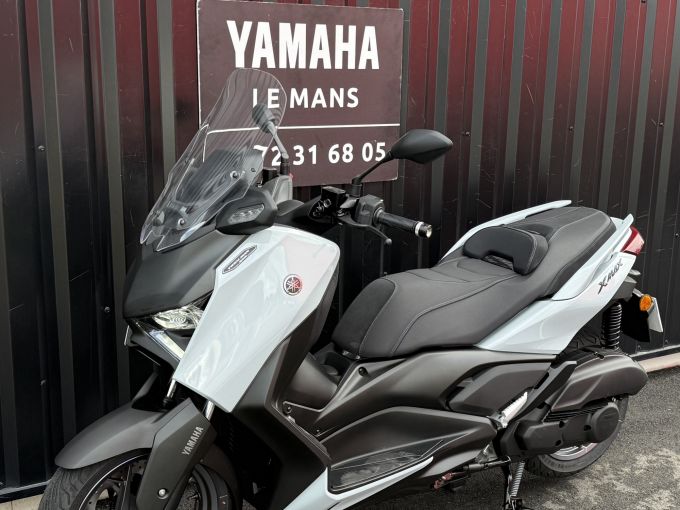 YAMAHA XMAX 125 TECH MAX 4