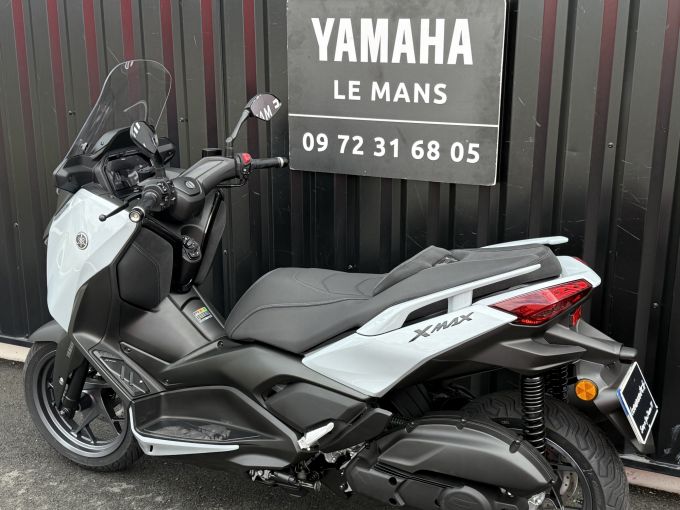 YAMAHA XMAX 125 TECH MAX 4