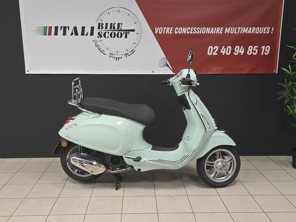 VESPA PRIMAVERA 125 4