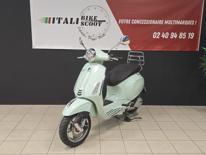 VESPA PRIMAVERA 125 4