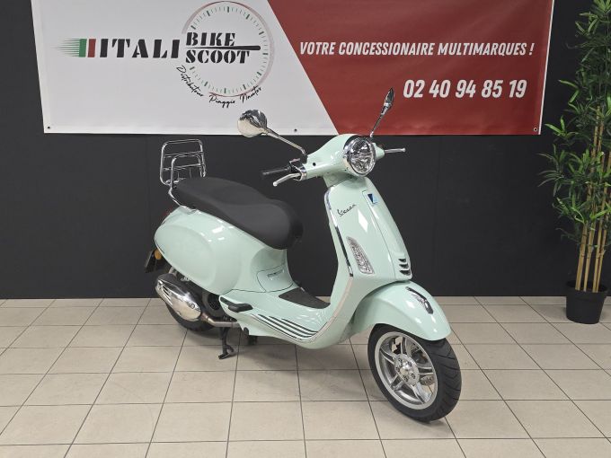 VESPA PRIMAVERA 125 4