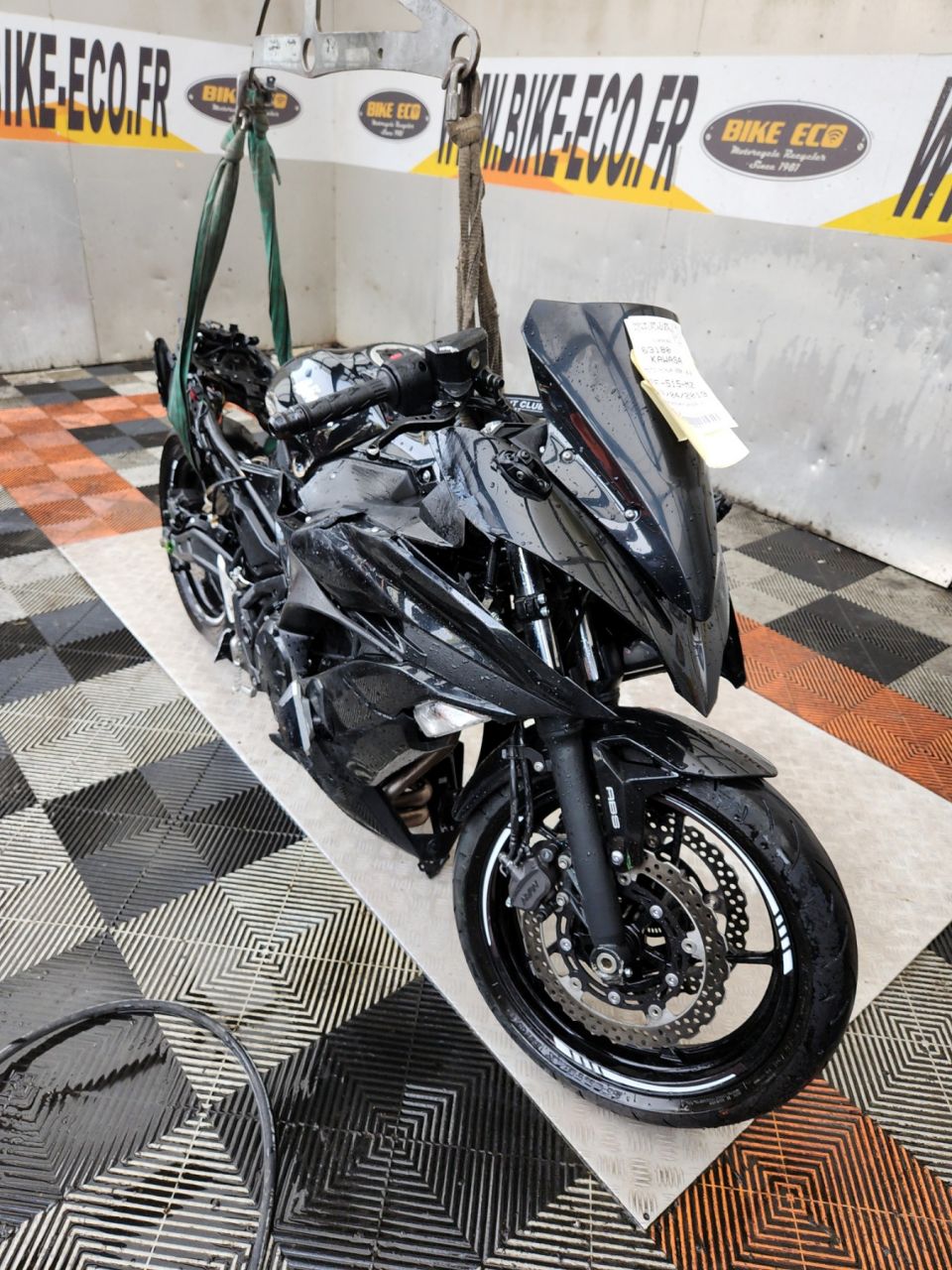 KAWASAKI NINJA 650 4