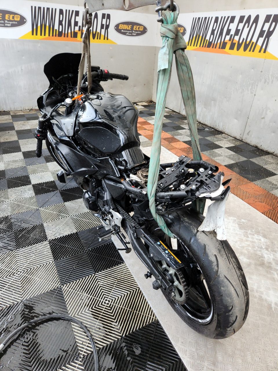 KAWASAKI NINJA 650 4