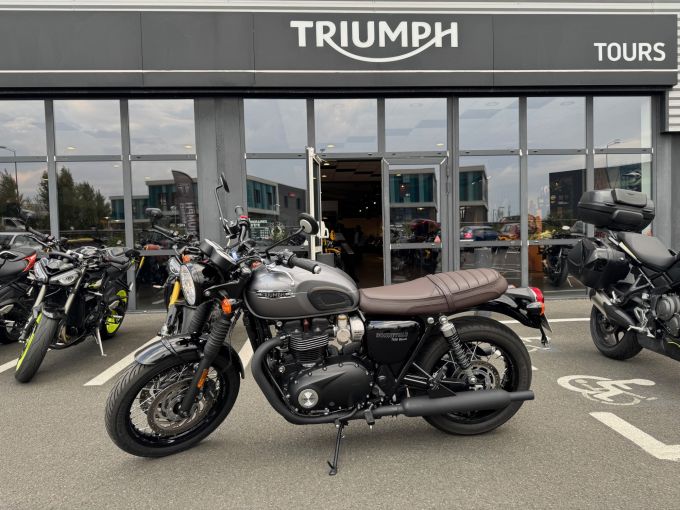 TRIUMPH Bonneville T120 Black 4
