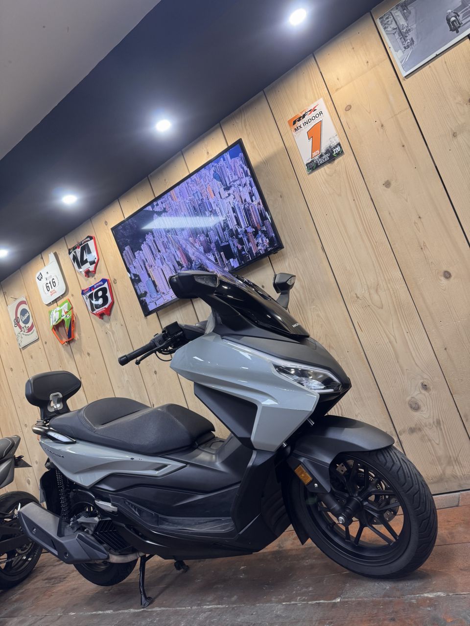 HONDA NSS FORZA  125AD 4