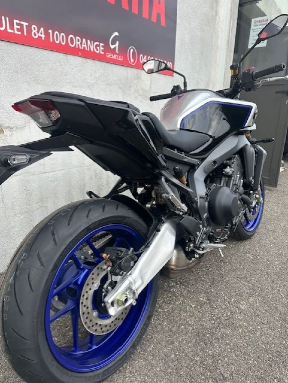 YAMAHA MT-09 SP 4