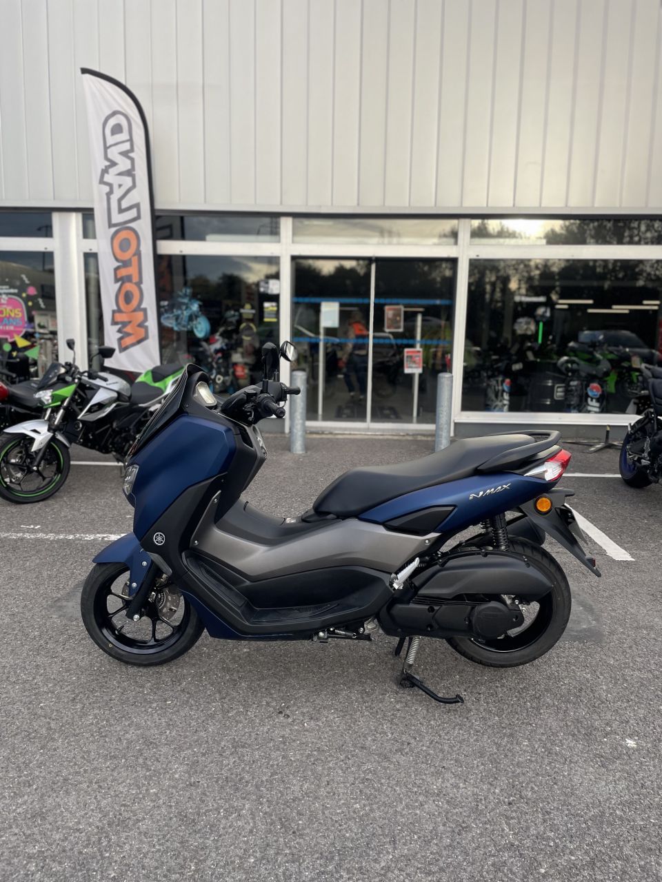 YAMAHA NMAX 125 4