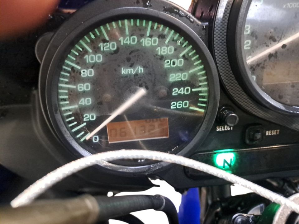 YAMAHA FZ6 600 FAZER 4