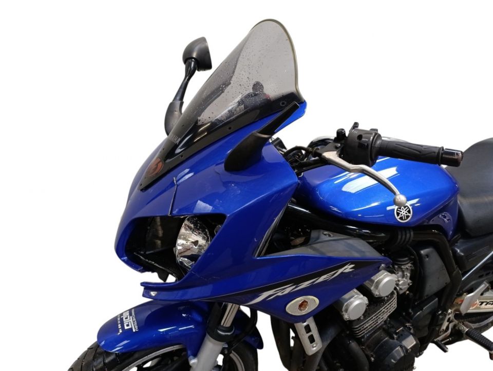 YAMAHA FZ6 600 FAZER 4
