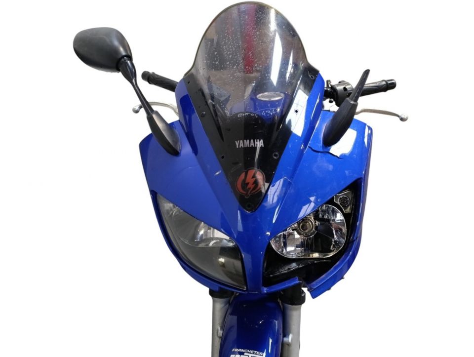 YAMAHA FZ6 600 FAZER 4