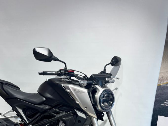 HONDA CB125R 4