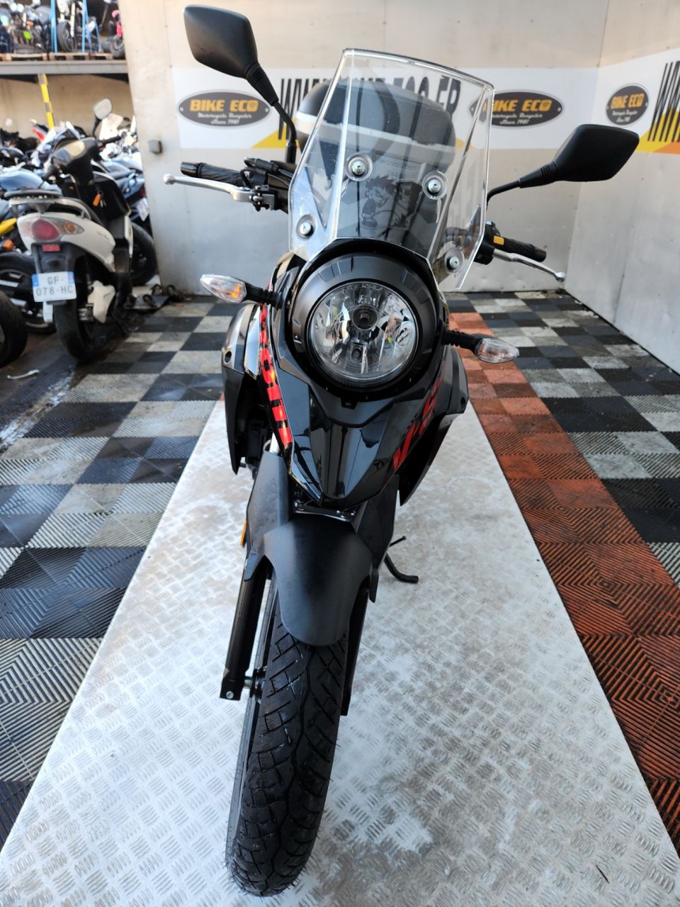 SUZUKI DL V-STROM 250 4