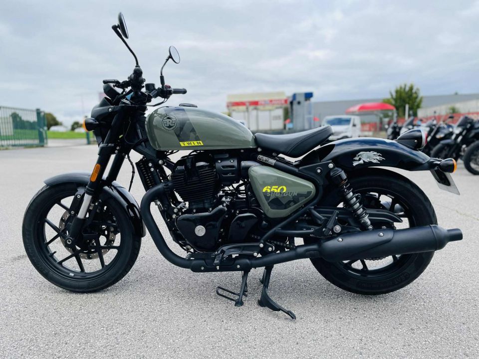 ROYAL ENFIELD SHOTGUN 650 4