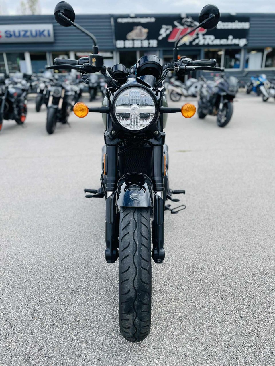 ROYAL ENFIELD SHOTGUN 650 4