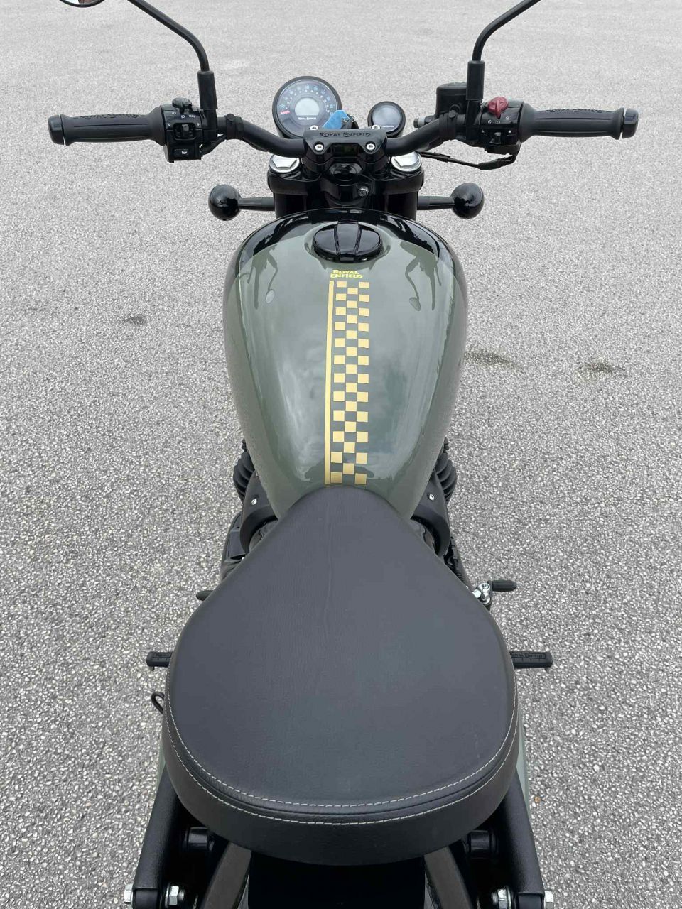 ROYAL ENFIELD SHOTGUN 650 4