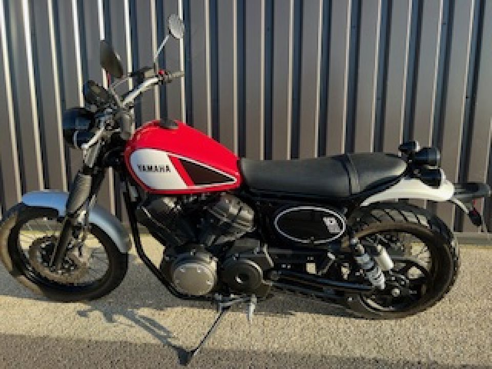 YAMAHA SCR 950 4