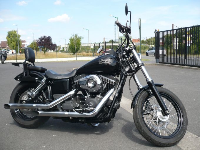 HARLEY-DAVIDSON DYNA STREET BOB 1584 4
