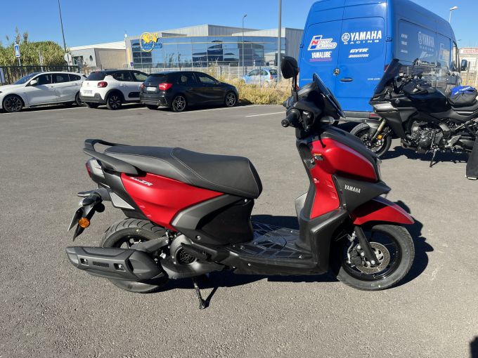 YAMAHA RayZR 125 4